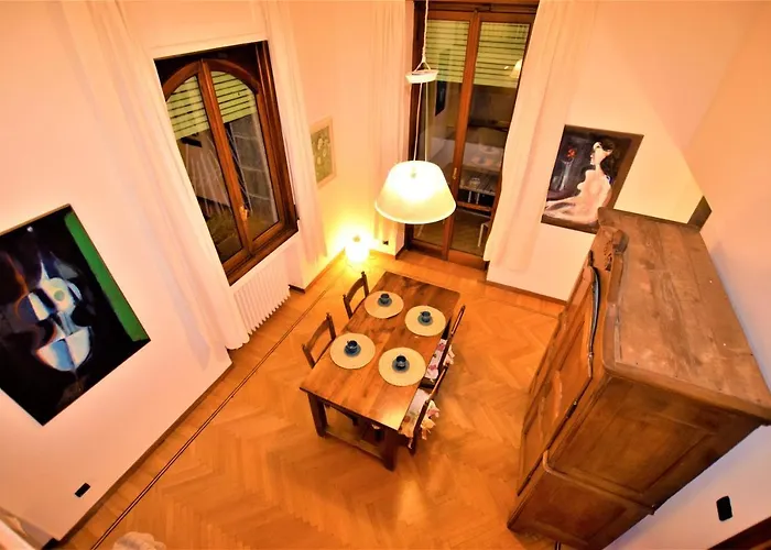 Stazione, - Casa Vittoria *